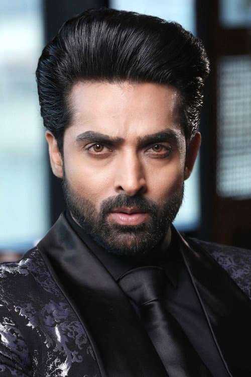 Adhvik Mahajan profile photo