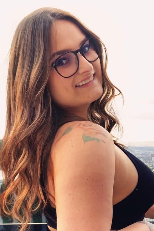 Holly Banks profile photo