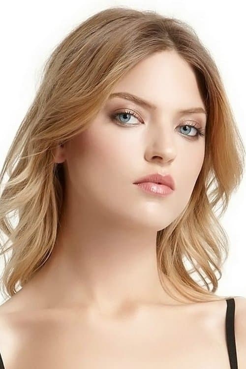 Martha Hunt profile photo