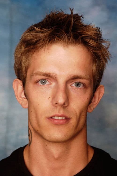 Chris Young profile photo