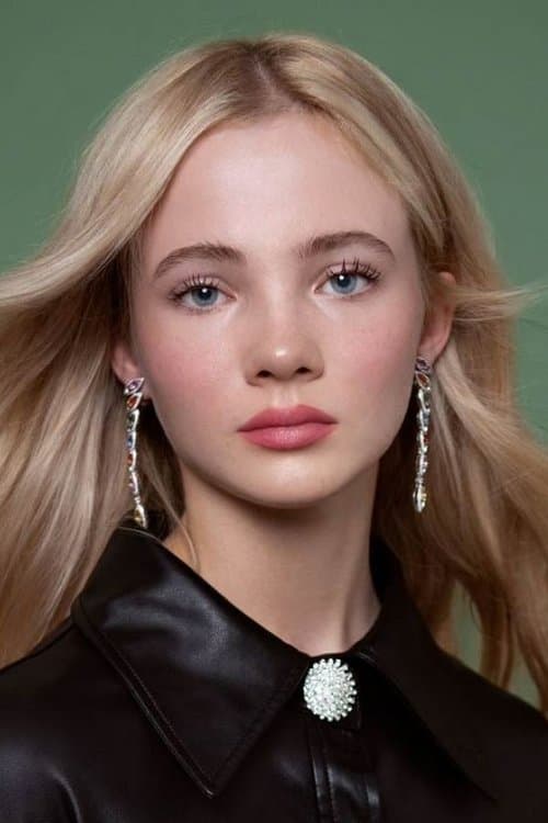 Freya Allan profile photo