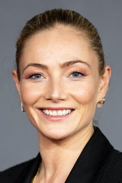 Clara Paget profile photo