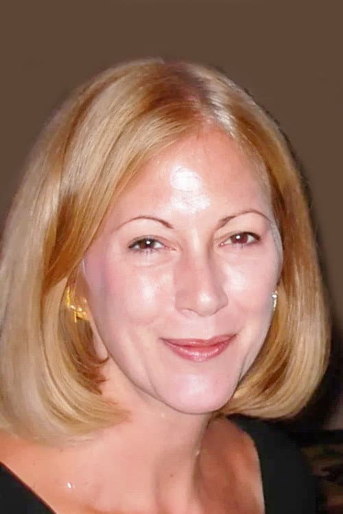 Delia Fine profile photo