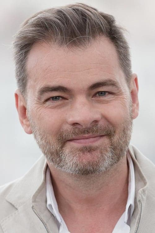 Clovis Cornillac profile photo