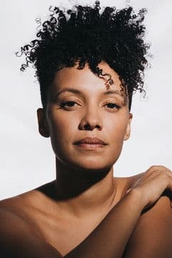 Thais Lago profile photo