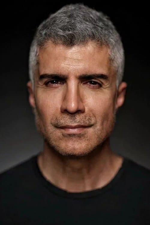 Özcan Deniz profile photo