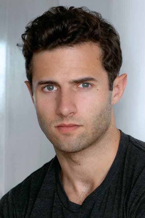 Roe Hartrampf profile photo