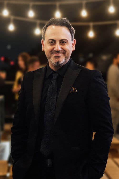 Neo Apelian profile photo