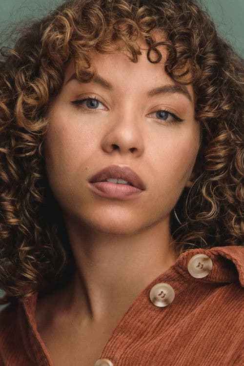 Saffron Coomber profile photo