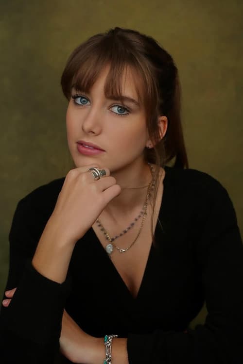 Zoe Brough profile photo