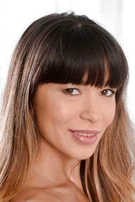 Mona Kim profile photo