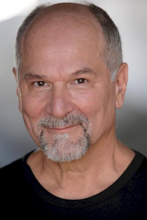 John Kapelos profile photo