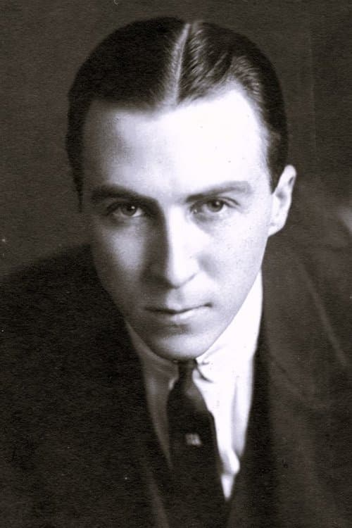 Hassard Short profile photo