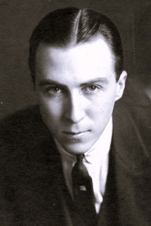 Hassard Short profile photo