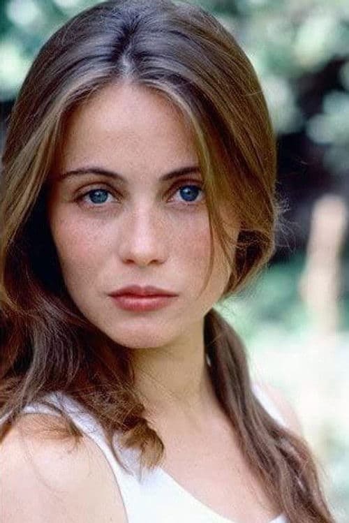Emmanuelle Béart profile photo