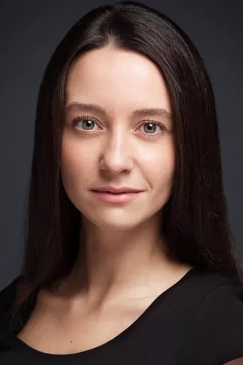 Hazal Kadak profile photo