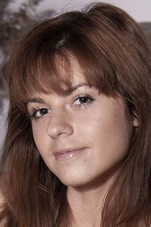 Lora Summer profile photo