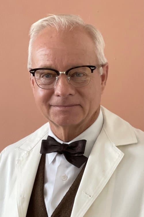 Alex Hyde-White profile photo