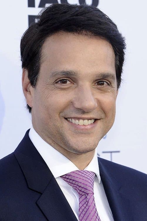 Ralph Macchio profile photo