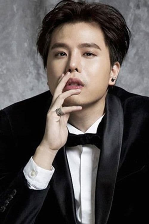 Trịnh Thăng Bình profile photo