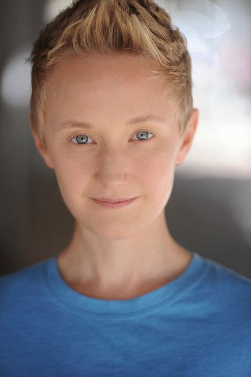 Em Grosland profile photo