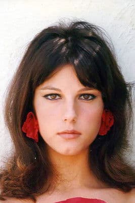 Stefania Sandrelli profile photo