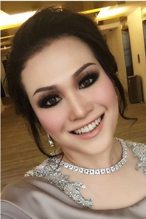 Zizie Izette profile photo