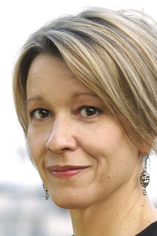 Linda Emond profile photo