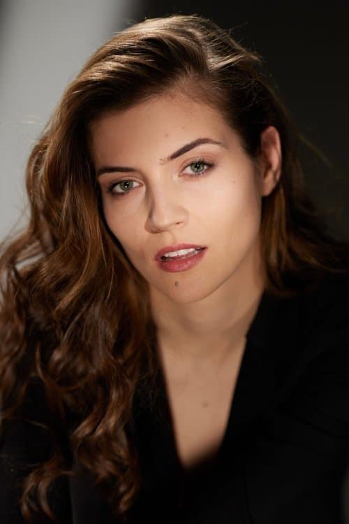 Alexandra Vale profile photo