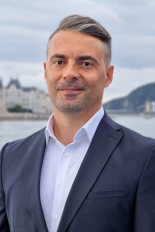 Gábor Vona profile photo