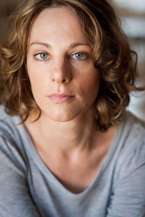 Julia Eder profile photo