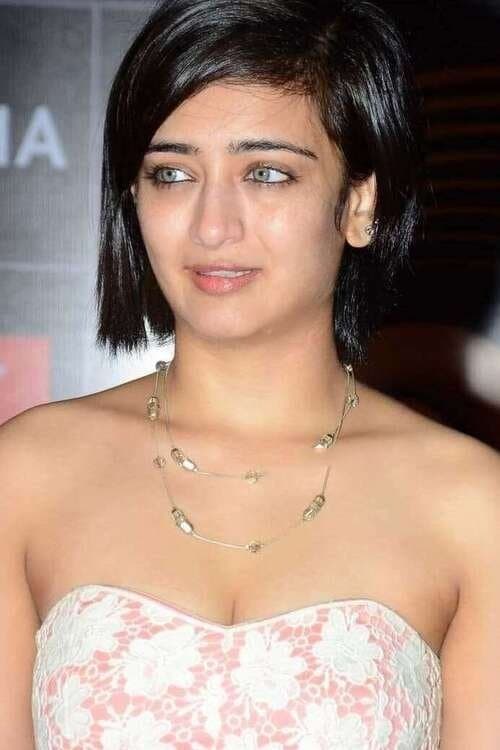 Akshara Haasan profile photo