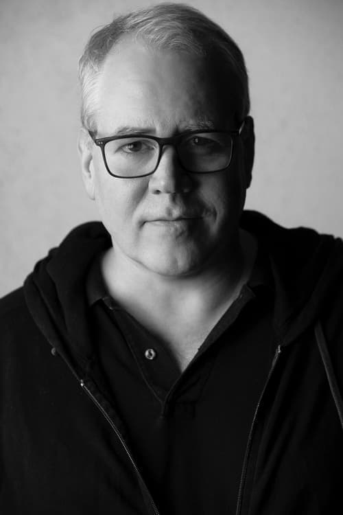 Bret Easton Ellis profile photo