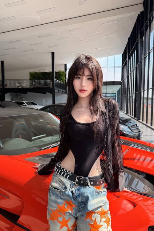Zoe Levana profile photo
