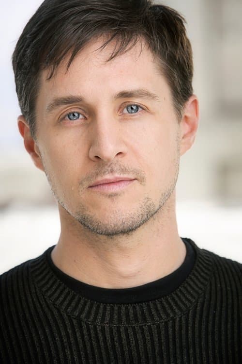 Yuri Lowenthal profile photo