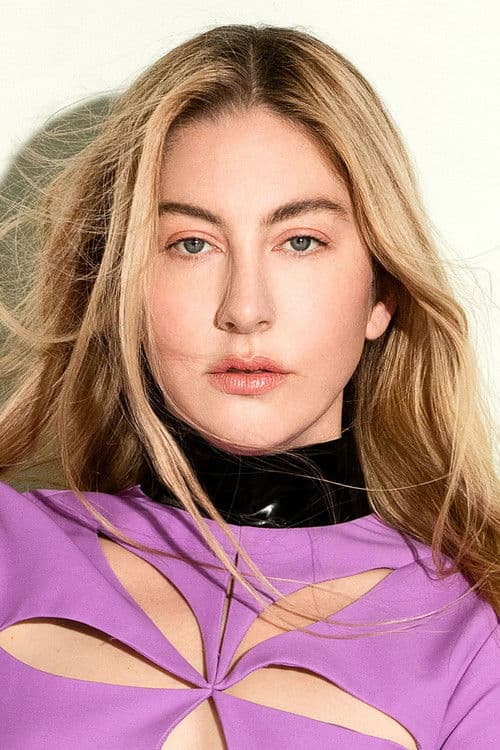 Este Haim profile photo