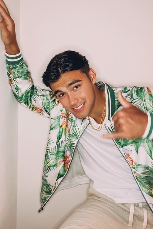 Bailey May profile photo