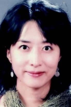 Shin Yoon-jung profile photo