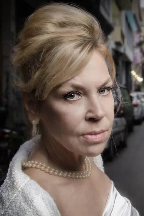 Roubini Vasilakopoulou profile photo