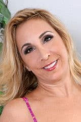 Sophia Jewel profile photo