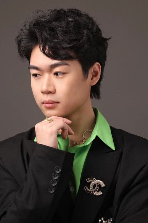 周佳楠 profile photo