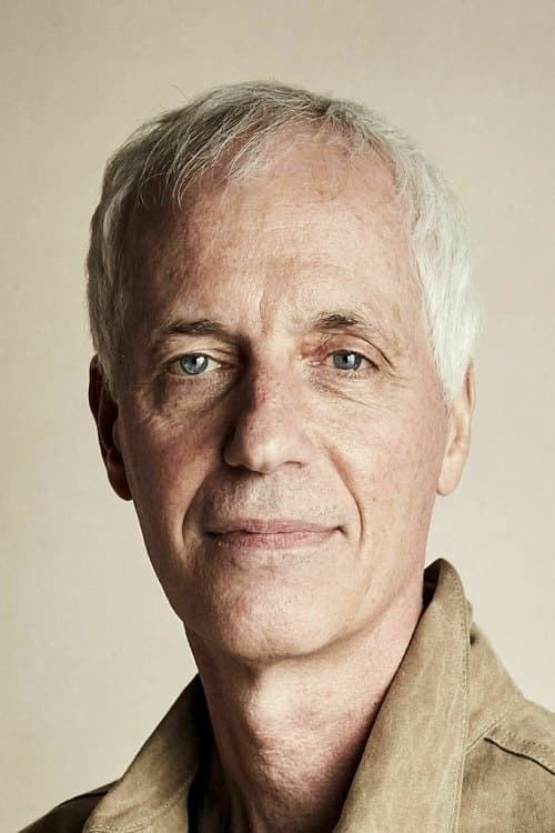 Dan Gilroy profile photo