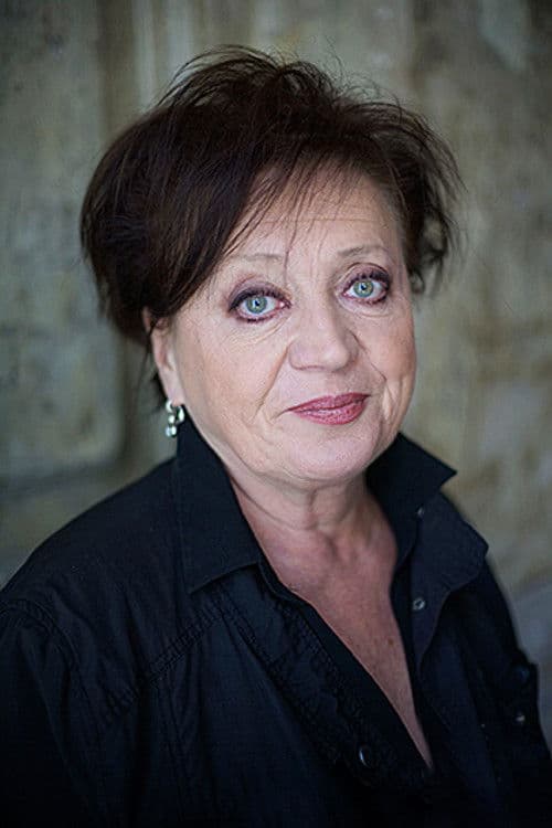 Csákányi Eszter profile photo