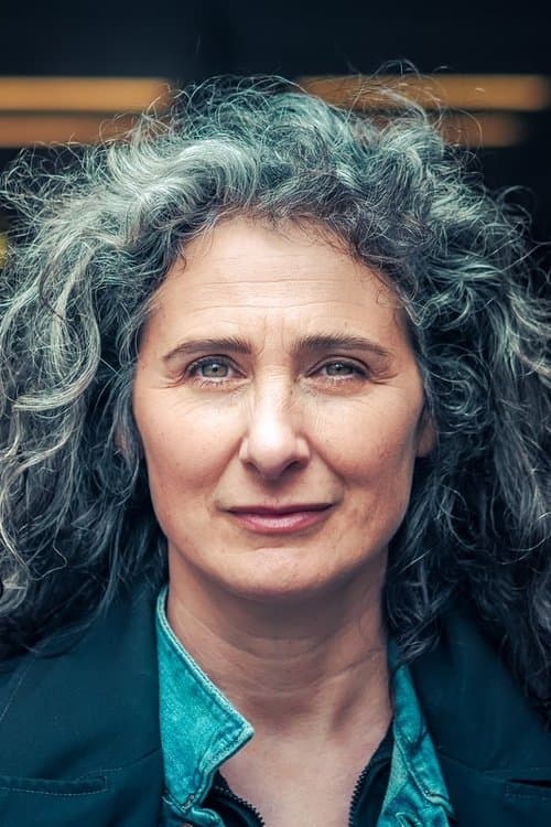 Tamar van den Dop profile photo