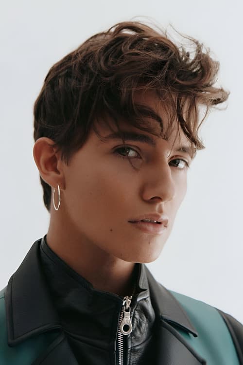 Noah Urrea profile photo