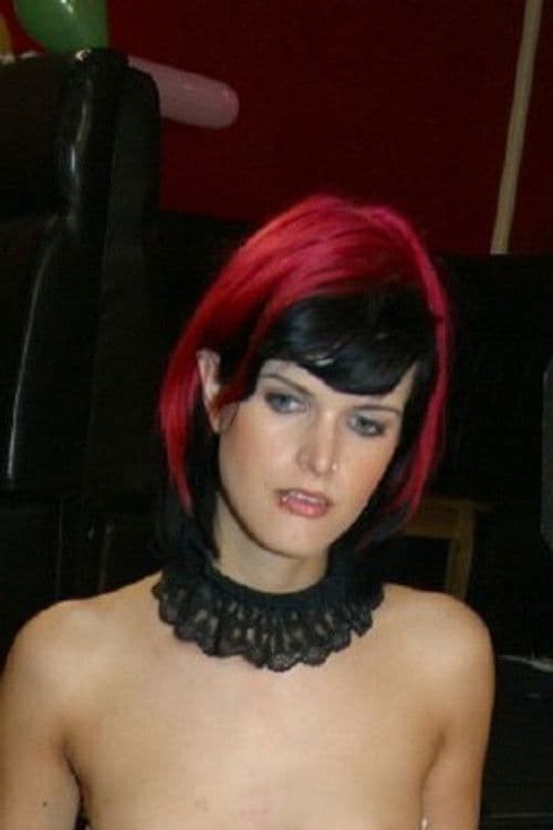 Dark Emily profile photo