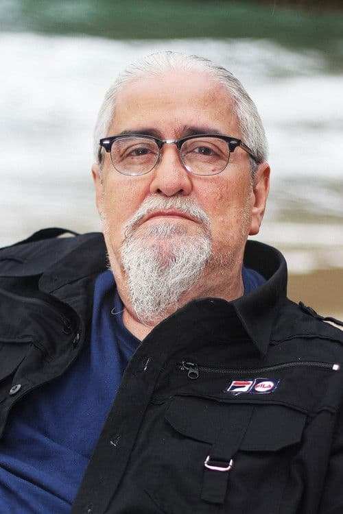 Peque Gallaga profile photo