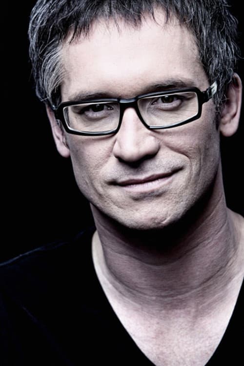 François-Étienne Paré profile photo