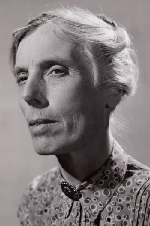 Eily Malyon profile photo