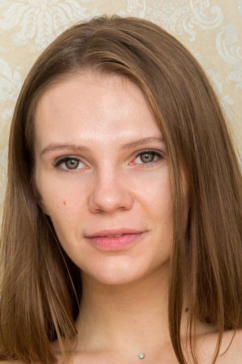 Elina De Leon profile photo